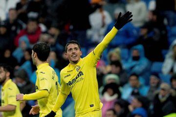Fornals celebrates his late winner at the Bernabéu on Saturday.