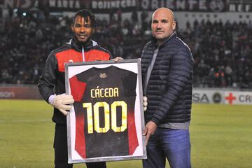 Carlos Cáceda celebró sus 100 partidos con FBC Melgar.