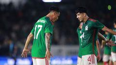 Roberto de la Rosa celebrates his goal 2-0 with Kevin Alvarez of Mexico