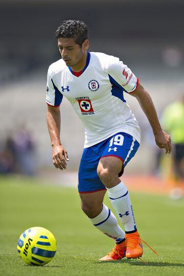 El hermano de Carlos Vela tuvo destacados momentos en Chivas, pero en Cruz Azul y Necaxa tuvo un paso discreto.