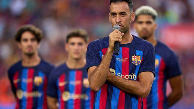 Busquets negocia un año más