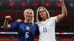 Brandi Chastain y Chloe Kelly intercambian jerseys tras el Inglaterra vs Estados Unidos