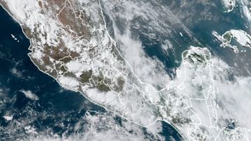 Tormenta tropical Blas: Lluvias sorprenden las cosas de Guerreo y Oaxaca