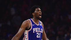 LOS ANGELES, CA - NOVEMBER 13: Joel Embiid #21 of the Philadelphia 76ers reacts after a foul from Willie Reed #35 of the LA Clippers during the first half at Staples Center on November 13, 2017 in Los Angeles, California.   Harry How/Getty Images/AFP == 