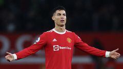 Cristiano Ronaldo's son unveiled as Manchester United signing with