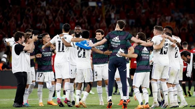 Aurelien Tchouameni of Real Madrid and Ante Budimir of CA Osasuna during  the Copa del Rey match between Real Madrid and CA Osasuna played at La  Cartuja Stadium on May 6, 2023