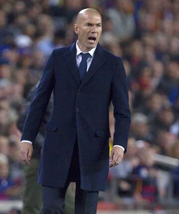 4 - Zidane proves his coaching credentials :  On a night when Barca paid homage to the man with the rare ability to replicate his world class playing ability as a coach in Johan Cruyff, Zinedine Zidane showed the first signs of having the tactical nous to