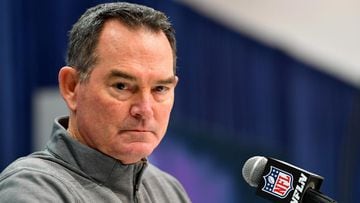 Zimmer "frustrated" as 3 Viking QBs sit out practice due to covid-19 protocols