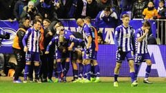 Deportivo Alaves players celebrate after scoring their first goal during the Spanish Copa del Rey (King&#039;s Cup) semi final