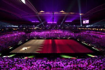 El estadio Al Bayt se inauguró en el primer encuentro de la Copa Árabe entre Qatar y Bahréin. El escenario también será el encargado del partido de apertura del Mundial 2022. Tiene capacidad de 60 mil espectadores.