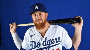 Justin Turner joins Red Sox, pens formal goodbye to the Dodgers