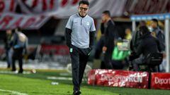 Osorio discrepa con reanudar entrenamientos en mayo