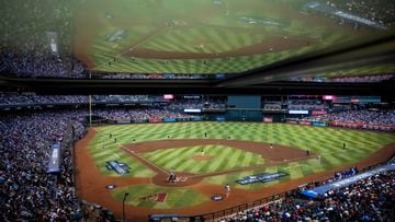 Chase Field, Diamondbacks bag policy, parking, game today info