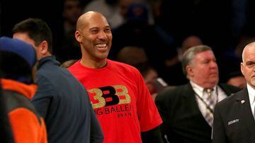 NEW YORK, NY - DECEMBER 12: Lavar Ball reacts in overtime while the New York Knicks take on the Los Angeles Lakers during their game at Madison Square Garden on December 12, 2017 in New York City. NOTE TO USER: User expressly acknowledges and agrees that,