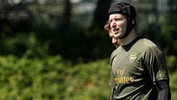 Cech regresa al Chelsea