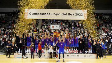 19-02 Copa del Rey de Baloncesto Granada 2022. Final entre Real Madrid y Bara disputado en el Palacio de Deportes de Granada. En la imagen foto de campeones