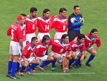 Masahide Tomikoshi subió en sus redes unas postales del plantel durante el Mundial de Francia hace 20 años. Salas, Zamorano y el 'Murci' son algunos de los protagonistas.