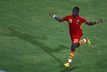Dominic Adiyiah lifted the trophy with Ghana in Egypt in 2009 and took home both individual awards. He scored an outstanding 8 goals in 6 games as well as tucking away his spot-kick in the penalty shoot-out.