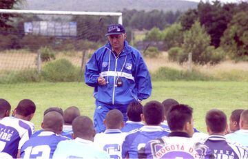 El Chiqui García también fue entrenador del Embajador en cuatro etapas diferentes: 1987 a 1990; 
1999; 2001 a 2002 y 2009 a 2010. Ganó dos títulos de liga colombiana y una Copa Merconorte.