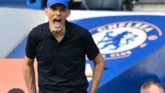Chelsea's German head coach Thomas Tuchel gestures on the touchline during the English Premier League football match between Chelsea and Tottenham Hotspur at Stamford Bridge in London on August 14, 2022. - RESTRICTED TO EDITORIAL USE. No use with unauthorized audio, video, data, fixture lists, club/league logos or 'live' services. Online in-match use limited to 120 images. An additional 40 images may be used in extra time. No video emulation. Social media in-match use limited to 120 images. An additional 40 images may be used in extra time. No use in betting publications, games or single club/league/player publications. (Photo by Glyn KIRK / AFP) / RESTRICTED TO EDITORIAL USE. No use with unauthorized audio, video, data, fixture lists, club/league logos or 'live' services. Online in-match use limited to 120 images. An additional 40 images may be used in extra time. No video emulation. Social media in-match use limited to 120 images. An additional 40 images may be used in extra time. No use in betting publications, games or single club/league/player publications. / RESTRICTED TO EDITORIAL USE. No use with unauthorized audio, video, data, fixture lists, club/league logos or 'live' services. Online in-match use limited to 120 images. An additional 40 images may be used in extra time. No video emulation. Social media in-match use limited to 120 images. An additional 40 images may be used in extra time. No use in betting publications, games or single club/league/player publications. (Photo by GLYN KIRK/AFP via Getty Images)