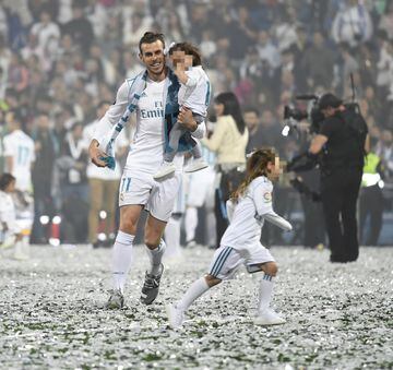 La fiesta continuó en el Bernabéu. Bale.