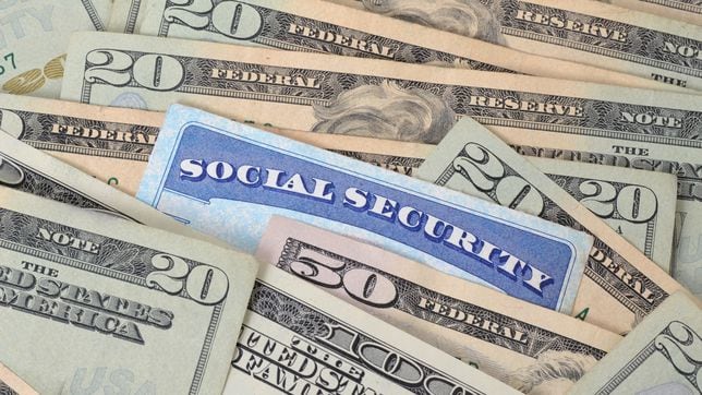Social Security COLA 2024 increase: official amount and who will it benefit?