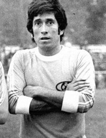 Gustavo Cuello | Delantero que venía del equipo amateur de donde se formó Cobreloa. Jugó en 1977 y 1978, y años más tarde fue ayudante técnico de Miguel Hermosilla en el título de 1988.
