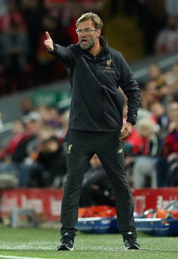 Actualmente es entrenador del Liverpool en la Premier League. 