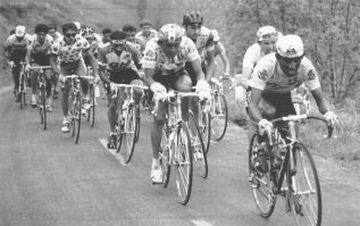 En 1984 ganó la primera etapa para Colombia en el Tour de Francia. Cruzó primero el mítico alto de Alpe d’Huez.