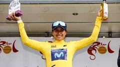La ciclista cubana del Movistar Arlenis Sierra celebra una victoria en la Vuelta a Andalucía Femenina.