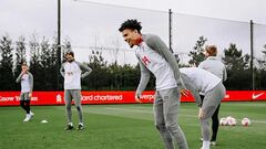 Luis Díaz está de vuelta. El extremo regresó a entrenamientos grupales en Liverpool y apunta al partido contra Manchester City. El club compartió su alegría en la práctica.