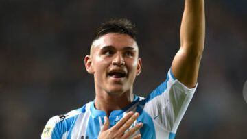 AVELLANEDA, ARGENTINA - MAY 10: Carlos Alcaraz of Racing Club celebrates with the teammate after scoring his team's second goal during a quarterfinal match of Copa De la Liga 2022 between Racing Club and Aldosivi at Presidente Peron Stadium on May 10, 2022 in Avellaneda, Argentina. (Photo by Gustavo Garello/Jam Media/Getty Images)