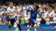 LONDON, ENGLAND - AUGUST 14: Marc Cucurella of Chelsea runs with the ball whilst under pressure from Dejan Kulusevski of Tottenham Hotspur during the Premier League match between Chelsea FC and Tottenham Hotspur at Stamford Bridge on August 14, 2022 in London, England. (Photo by Shaun Botterill/Getty Images)