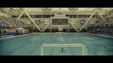 La final entre España e Italia en las piscinas Picornell recreada para la película '42 segundos'.
