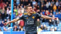 Jamie Vardy, jugador del  Leicester, celebra uno de sus goles al Huddersfield