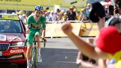 El ciclista belga del Jumbo-Visma Wout Van Aert llega a la meta de Hautacam tras la decimoctava etapa del Tour de Francia 2022.