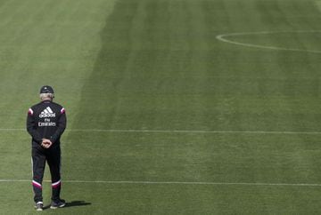 Carlo Ancelotti gets to work at Real Madrid's Valdebebas training base.