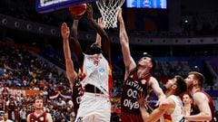 Basketball - FIBA World Cup 2023 - Second Round - Group L - Spain v Latvia - Indonesia Arena, Jakarta, Indonesia - September 1, 2023 Spain's Usman Garuba scores a basket REUTERS/Willy Kurniawan