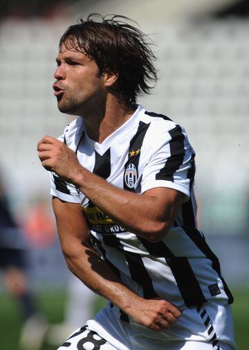 Juventus (2009-2011).