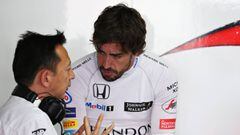 HOCKENHEIM, GERMANY - JULY 29:  Yusuke Hasegawa, Head of Honda F1 and Fernando Alonso of Spain and McLaren Honda talk in the garage during practice for the Formula One Grand Prix of Germany at Hockenheimring on July 29, 2016 in Hockenheim, Germany.  (Photo by Charles Coates/Getty Images) 
 PUBLICADA 15/02/17 NA MA39 2COL
