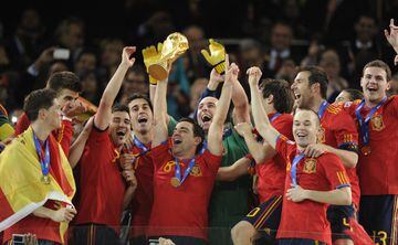 Finalmente España se proclamó campeona del Mundo en 2010 tras vencer a Holanda en la final 0-1. 
