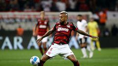 Vidal vuelve a jugar la Copa Libertadores después de 5.565 días y Flamengo supera a Corinthians
