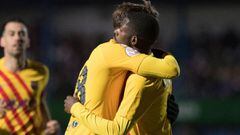 Barcelona&#039;s French forward Ousmane Dembele (R) celebrates with Barcelona&#039;s Spanish midfielder Nico Gonzalez after scoring a goal during the Spanish Copa del Rey (King&#039;s Cup) football match between Linares Deportivo and FC Barcelona at the Linarejos stadium in Linares, on January 5, 2022. (Photo by JORGE GUERRERO / AFP)