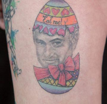 Una fan de Mourinho se hace 38 tatuajes del portugués por todo su cuerpo