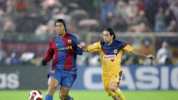 Ronaldinho en el partido contra el América.