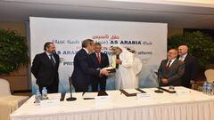 Acuerdo As Arabia entre los directivos de As y los del grupo Dar Al Sharq. 