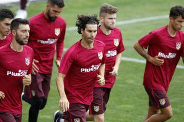 Tiago back training with the group