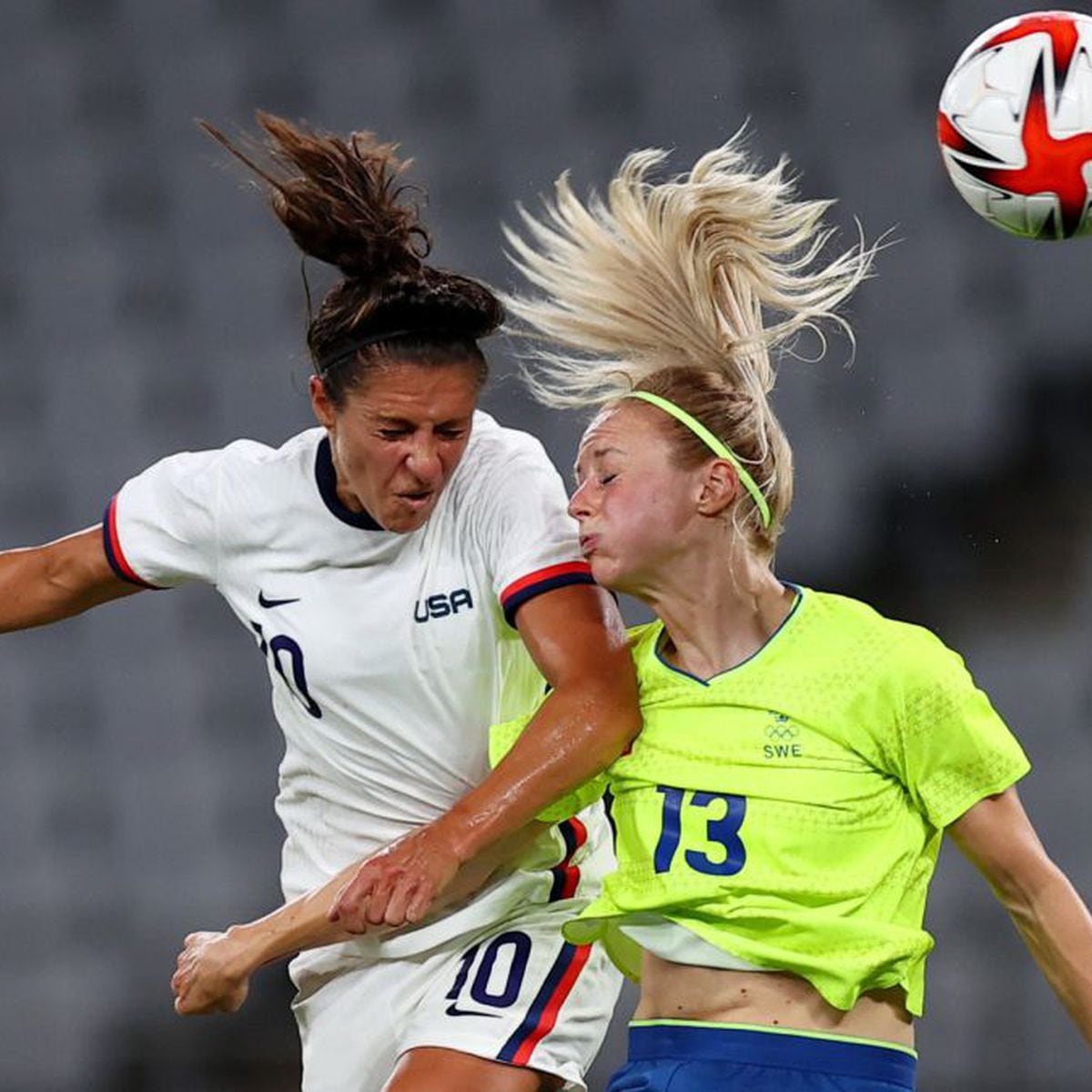 Soccer Star Carli Lloyd Offered Kicking Position in NFL Preseason