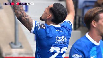 Daniel Muñoz se reporta con un golazo de cabeza