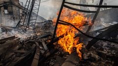 May 25, 2022, Sivers&#039;k, Ukraine: Burst out flames can be seen in the ruins of a grain silo in the town of Sivers&#039;k, Donbas. A grain silo in the Donbas region has been destroyed by Russian shelling, as the region is under heavy attack, with Ukrai